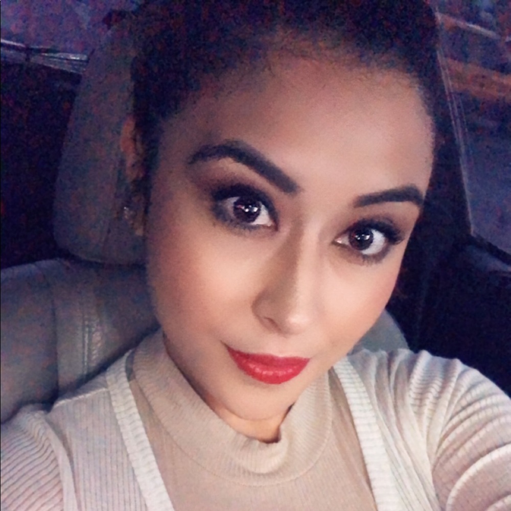 Meet your Posher, Viridiana